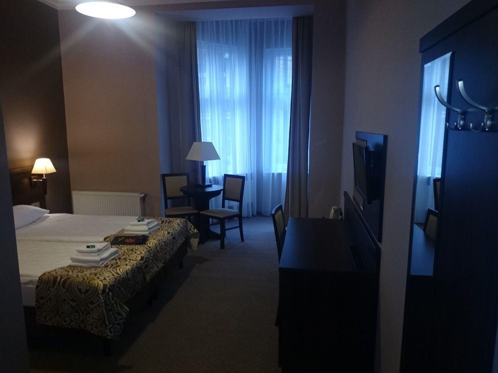 Ttrooms Poznan Bagian luar foto