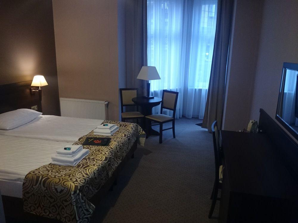 Ttrooms Poznan Bagian luar foto