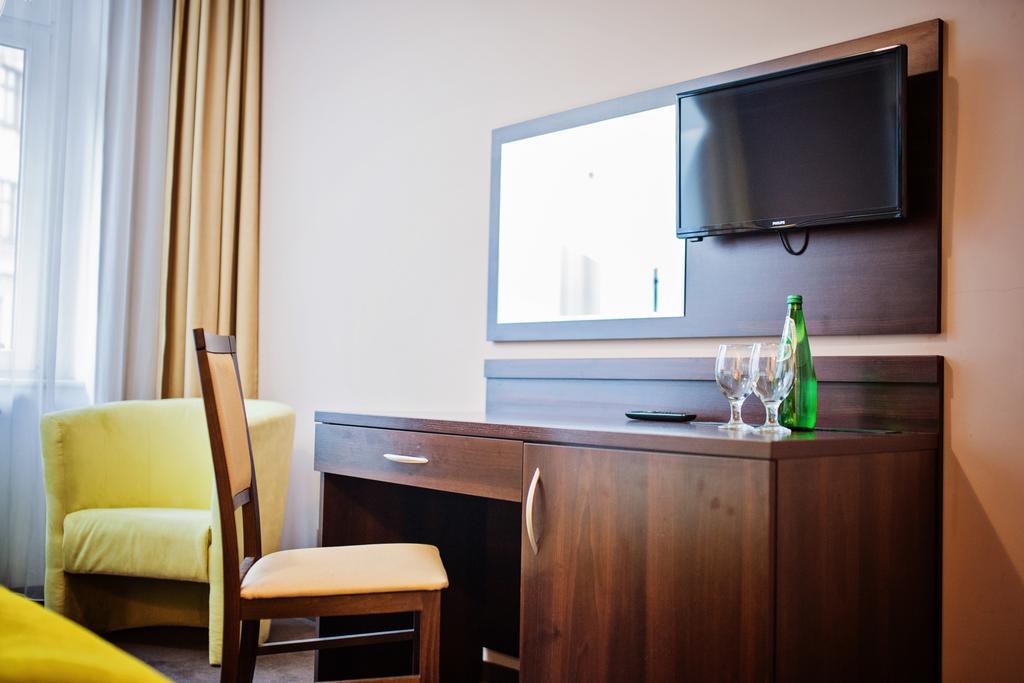 Ttrooms Poznan Bagian luar foto