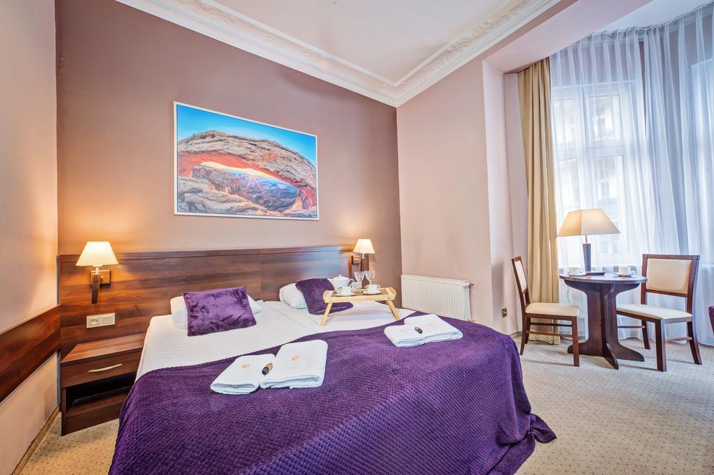 Ttrooms Poznan Bagian luar foto