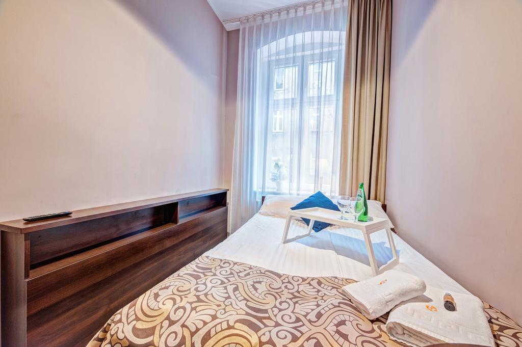 Ttrooms Poznan Bagian luar foto