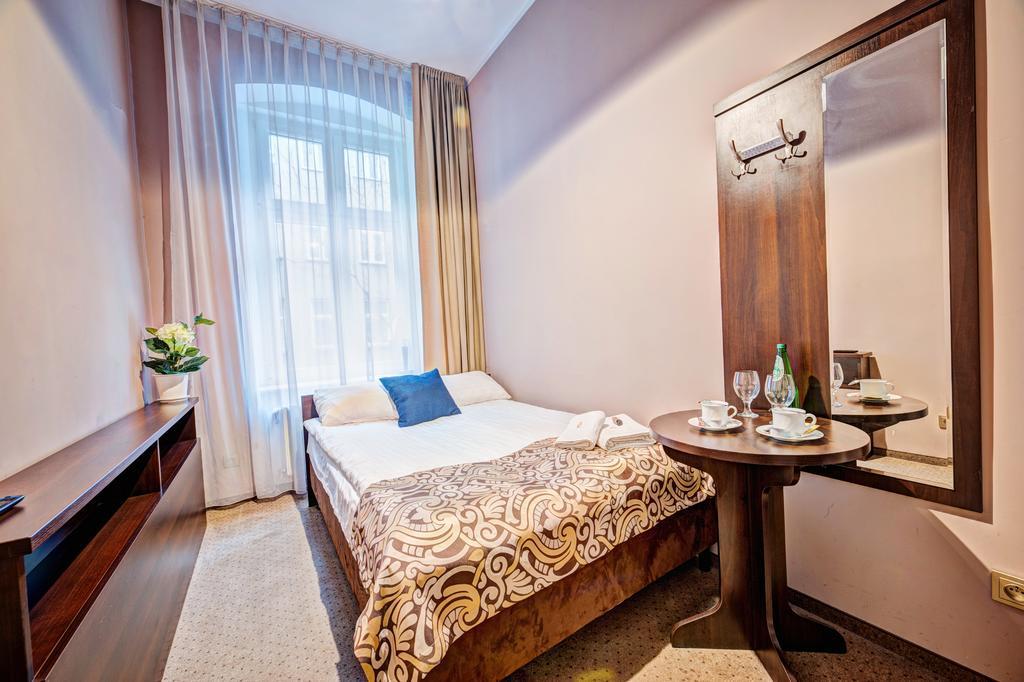 Ttrooms Poznan Bagian luar foto