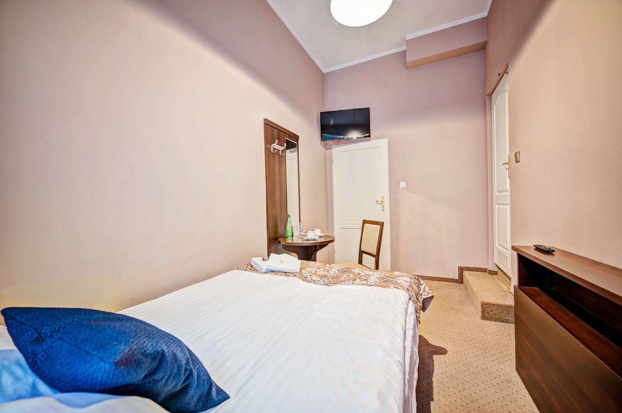 Ttrooms Poznan Bagian luar foto
